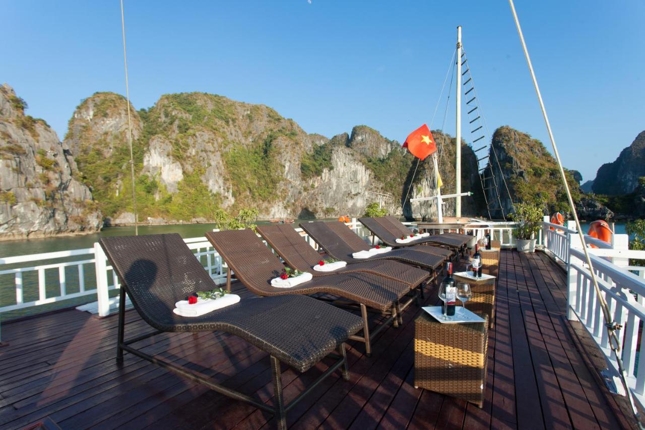 Golden Star Cruise Hotel Nan Giang Eksteriør billede